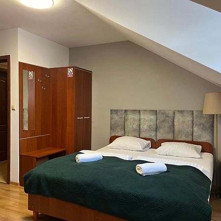 Kamienica Przy Bramie Hotel Opatow  Exterior photo